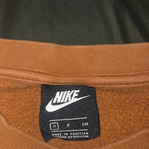 NIKE Sweater Womens S Brown Crewneck Sweatshirt Pullover Swoosh Embroidered - Picture 3 of 5